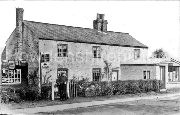bubwith-dunns-shop-2