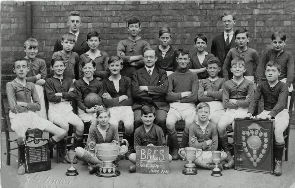 football-team-boothferry-road-school-1929-1930