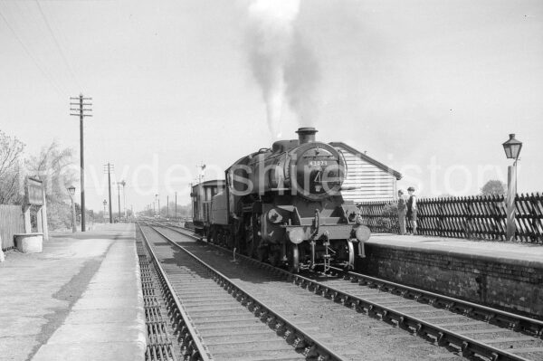 saltmarshe-station-60s