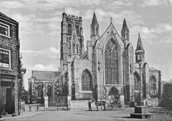 Cornmarket-hill-4