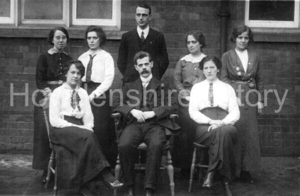 swinefleet-school-staff-january-1915