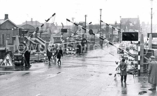 goole-boothferry-rd-railway-crossing