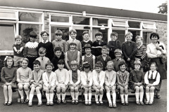 Back row: Andrew Smith, Peter Robinson,Michael Sykes, ?, Graham Westoby, Nigel Parkin,  Glen Lowther, Nigel Smith, Mervyn Hornsby, Richard Atkinson, Mrs Joan Watson and cat;
Middle row: Mark Atkinson, Ian Cowburn, Virginia Atkinson, Ann Cowburn, Martin Kay, Nicholas Johnson
Front: Dawn Lilley, Pauline Watson, Catherine Malcolmson, Sandra Hall, Glenice Wraith, Vera Brown, Mandy Boville,  Angela Boville, Sally Wilburn, Deborah Robinson, Helen Martinson, Dorothy Chapman.