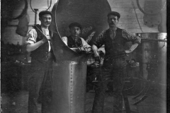 Ship workers