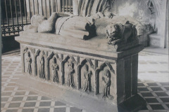 church Saltmarshe tomb