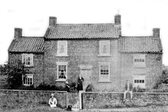 Broomfleet lock house