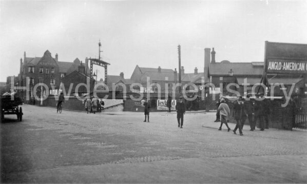 boothferry-rd-and-station