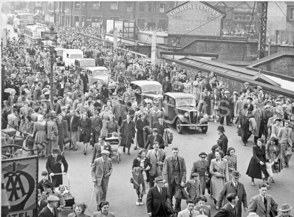 boothferry-rd-e-procession